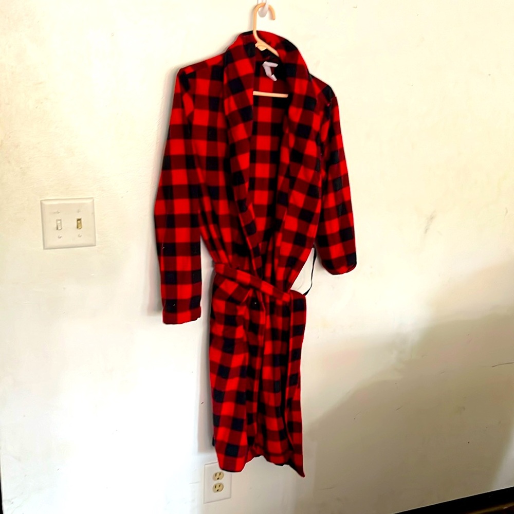 Men’s plaid robe
